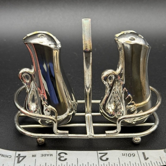 Davco Silver Plated Swan Salt & Pepper Shakers In Basket Vintage - Picture 2 of 13
